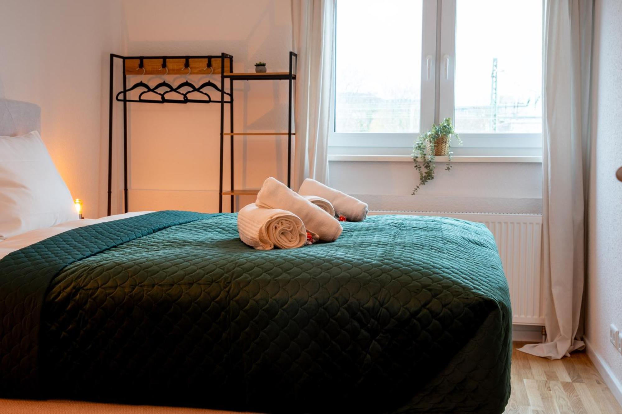 Schlossberg Residences - Design City-Apartment Im Herzen Der Weinstrasse Neustadt an der Weinstrasse Bagian luar foto
